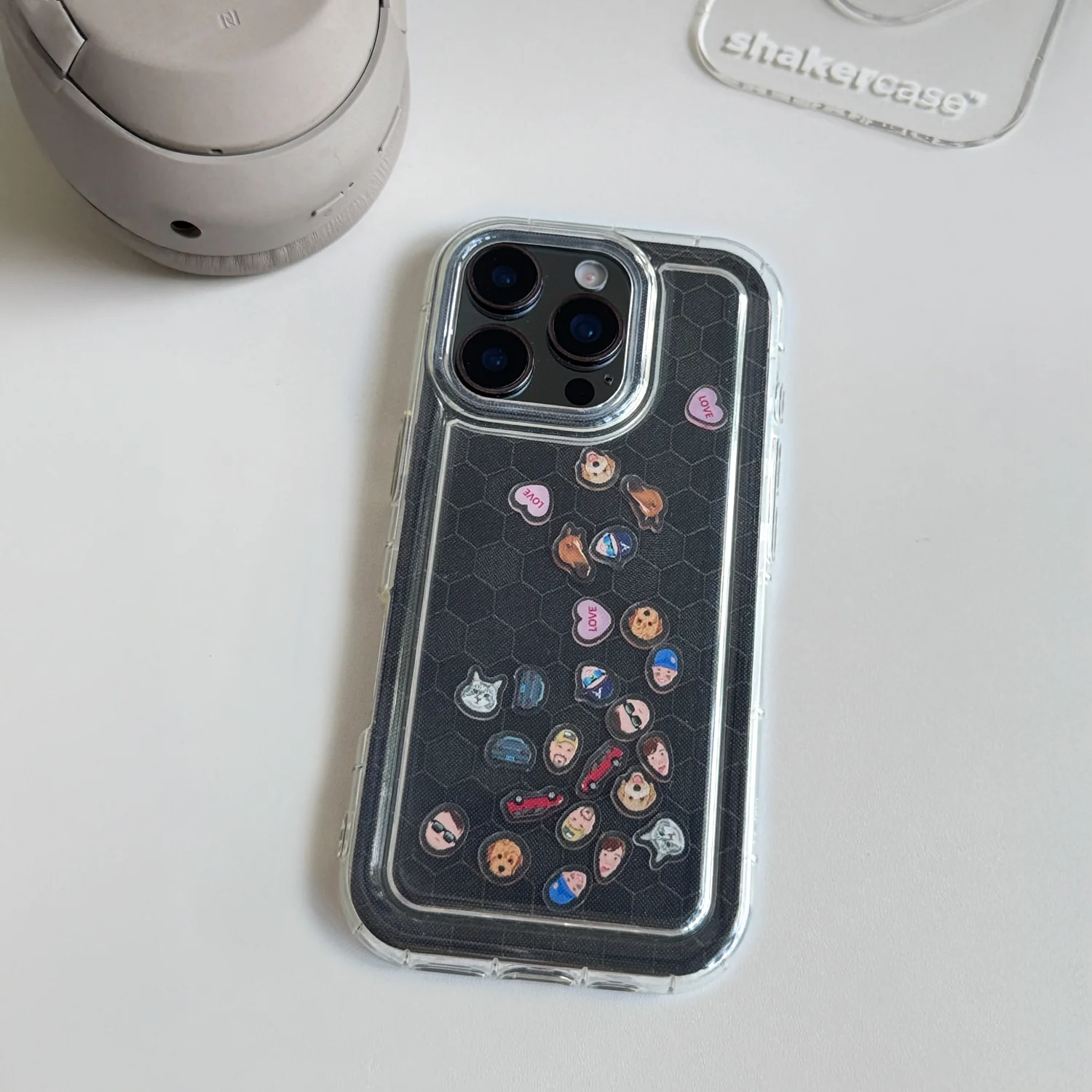 Shaker Case™ with Carbon Hive Case Design - Image 3